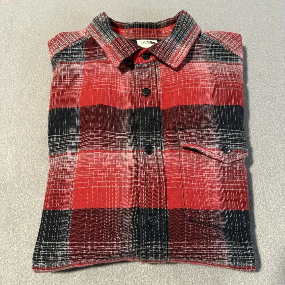 North Face Flannel Shirt Mens L Red Black Plaid Long Sleeve Soft Hiking NF0A3YRX